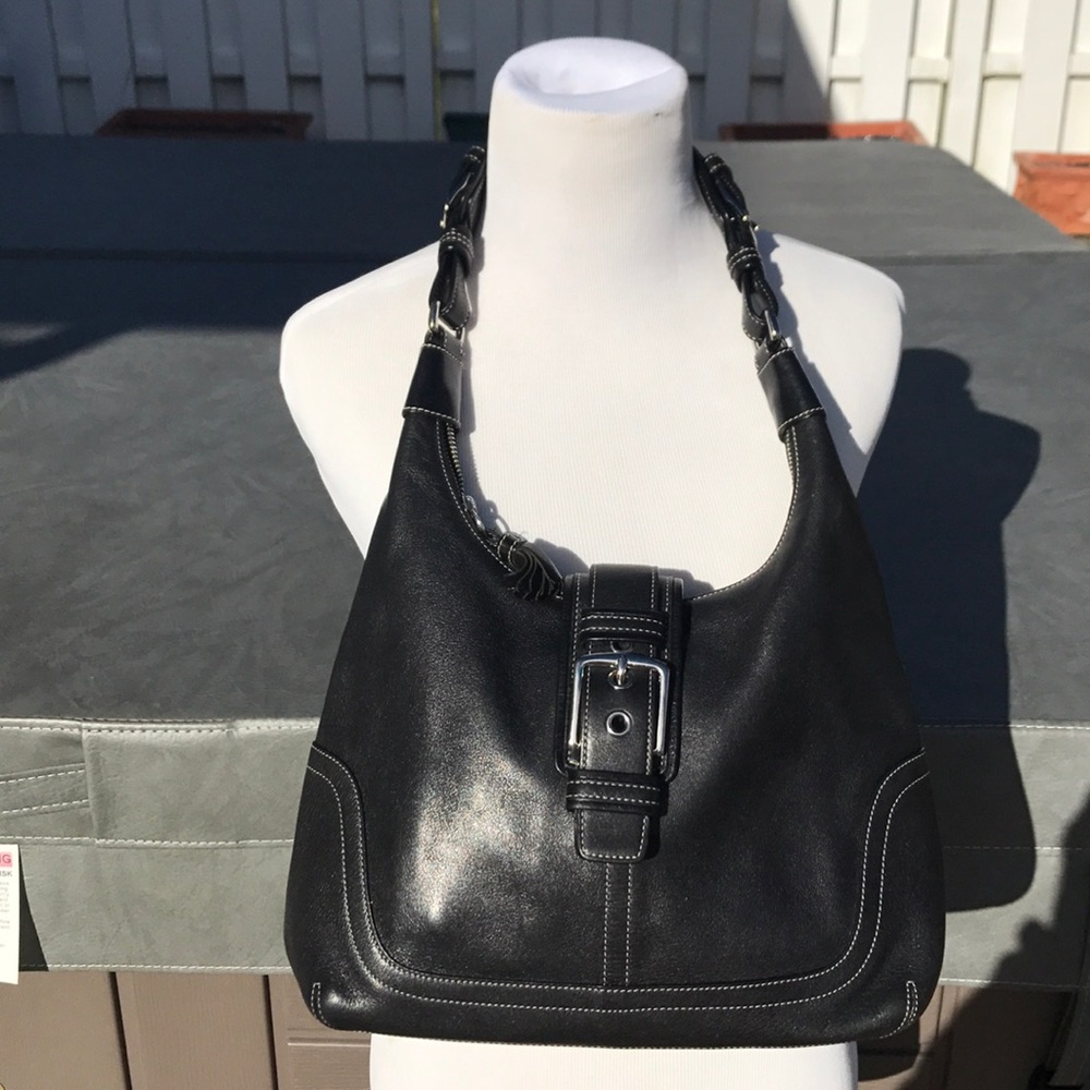 Coach black leather bag in excellent condition